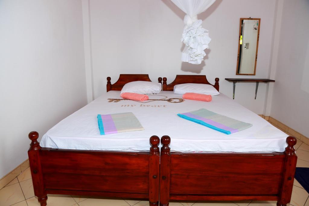 Panorama Rock Cafe Bed & Breakfast Tangalle Room photo