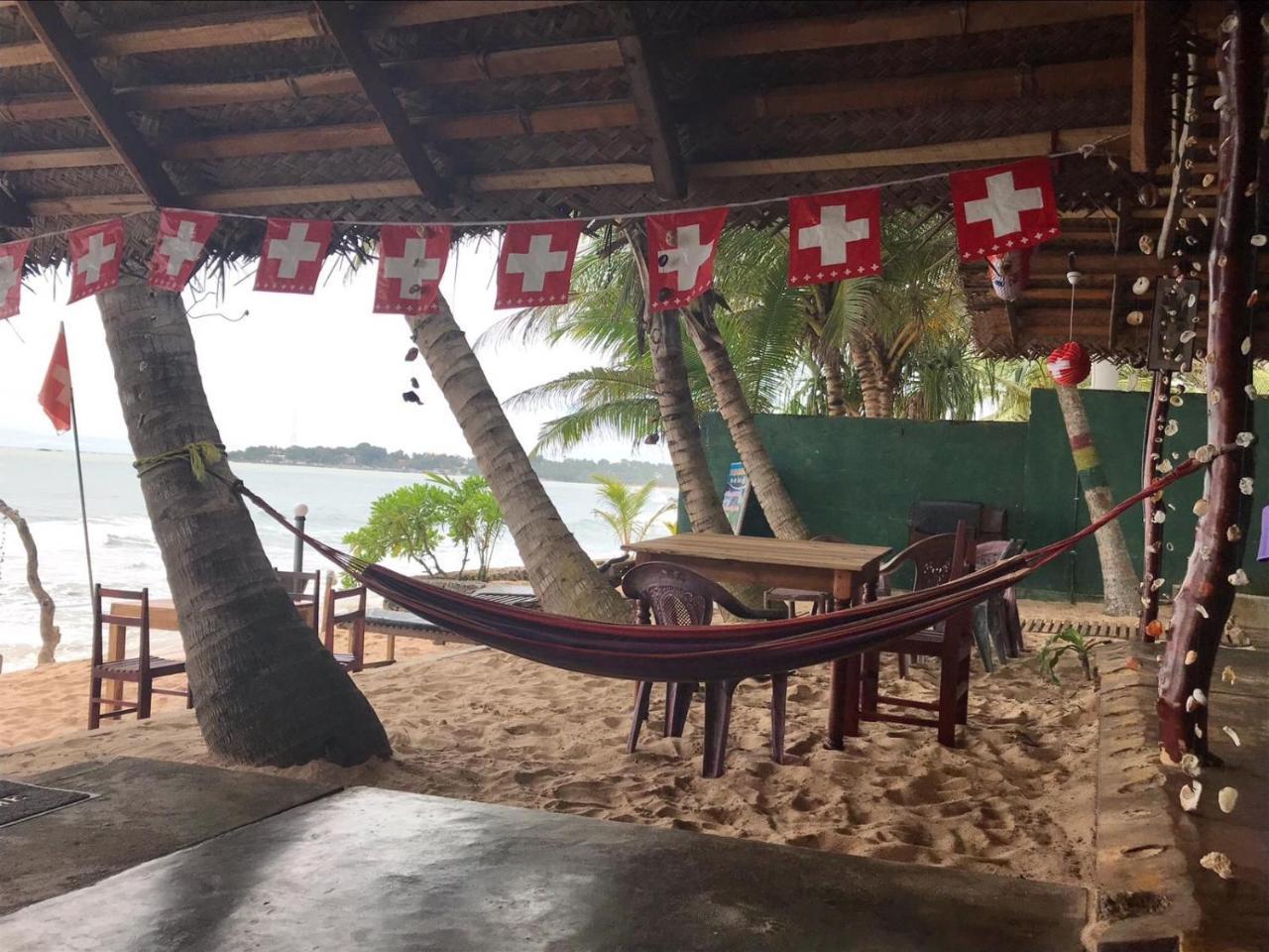 Panorama Rock Cafe Bed & Breakfast Tangalle Exterior photo