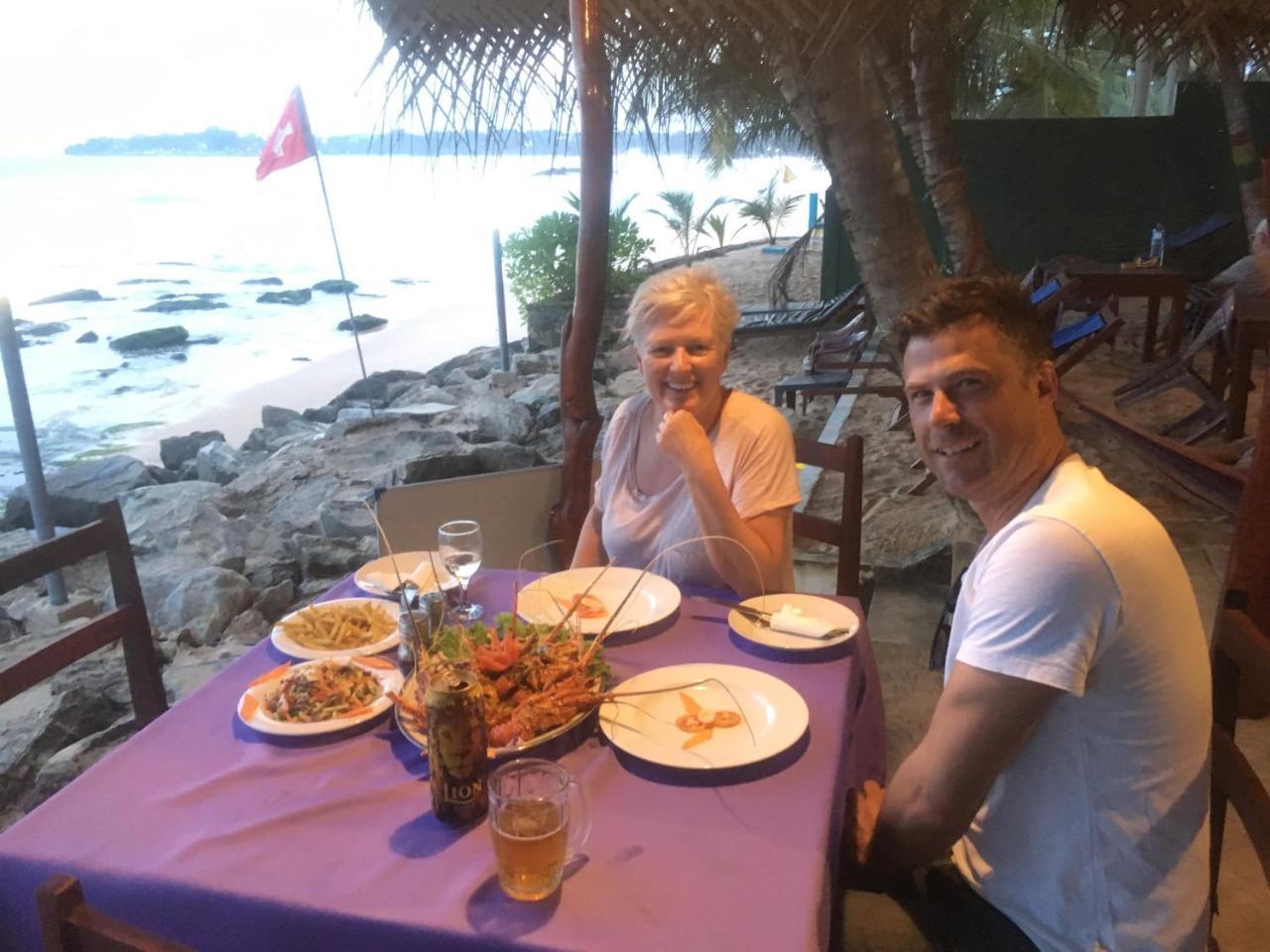 Panorama Rock Cafe Bed & Breakfast Tangalle Exterior photo
