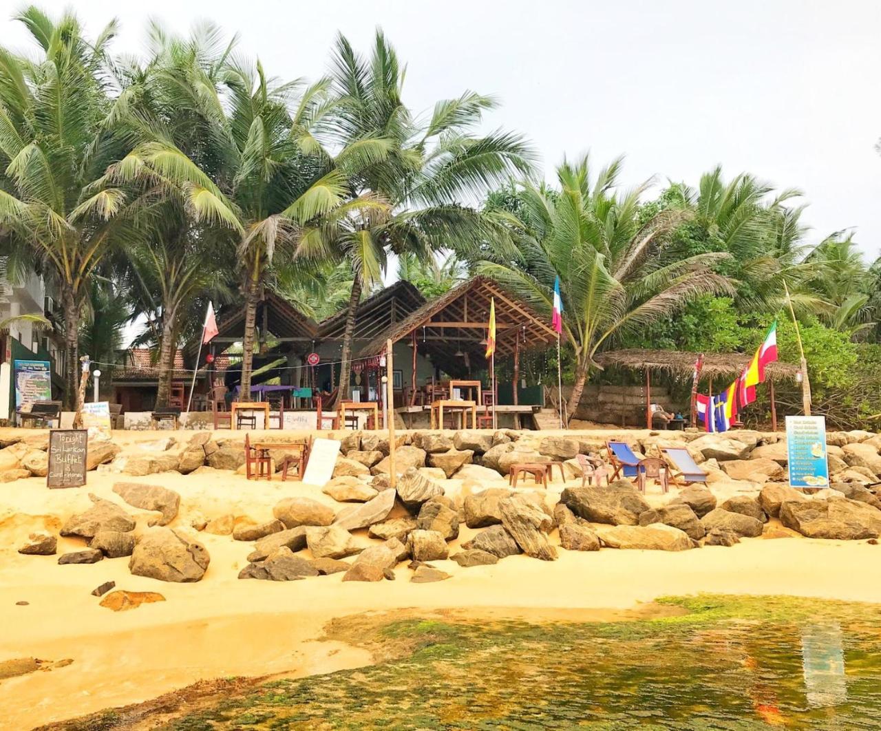 Panorama Rock Cafe Bed & Breakfast Tangalle Exterior photo